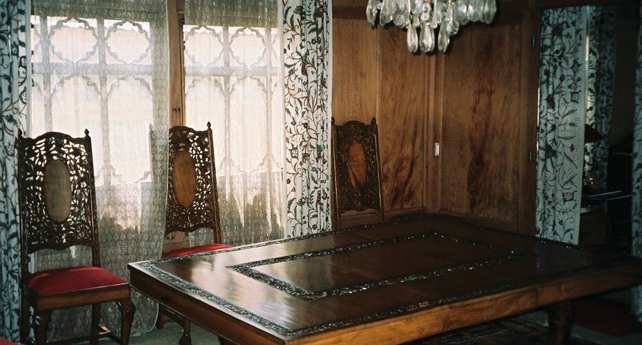 Shama Houseboat, Srinagar 4